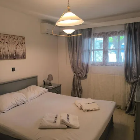 בית נופש Gozas Relax House Skhoínos
