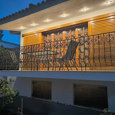 Gozas Relax House בית נופש *